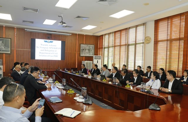 Trao  đổi  kinh nghiệm  hợp  tác  giữa  Cục  Hàng  không  Việt  Nam  với  Cục  Hàng  không  dân  dụng Lào