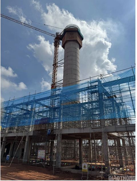 Tháp không lưu sân bay Long Thành vượt tiến độ, cao hơn 72m
