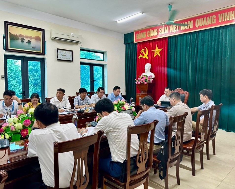 Kiểm tra công tác đảm bảo an ninh hàng không tại Cảng Hàng không quốc tế Vinh