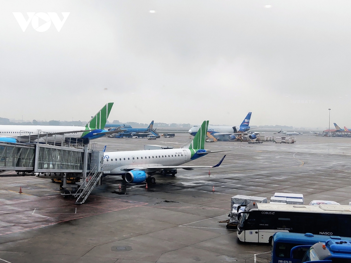 Kéo dài thêm thời gian ngừng tiếp thu, khai thác tàu bay 