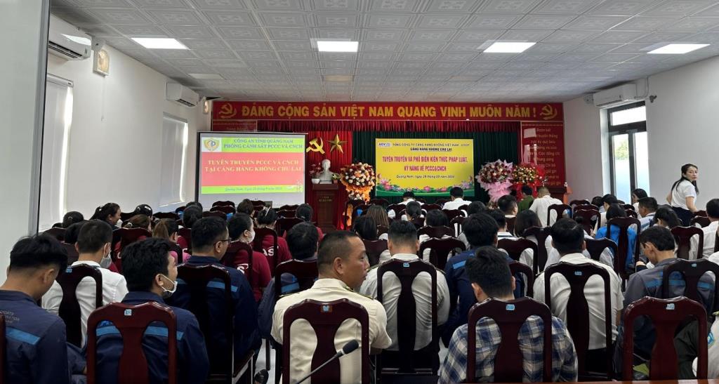 Cảng hàng không Chu Lai tổ chức tuyên truyền, phổ biến pháp luật về PCCC&CNCH năm 2024