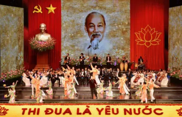 Đẩy mạnh phong trào thi đua yêu nước 