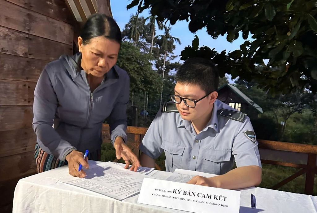 Ký cam kết đảm bảo an toàn bay tại Cảng hàng không Buôn Ma Thuột