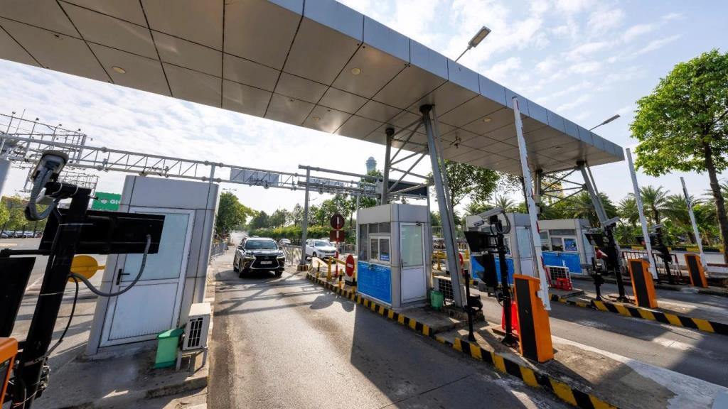 Cảng HKQT Nội Bài chạy thử 03 làn thu phí không dừng tại Nhà ga hành khách T1