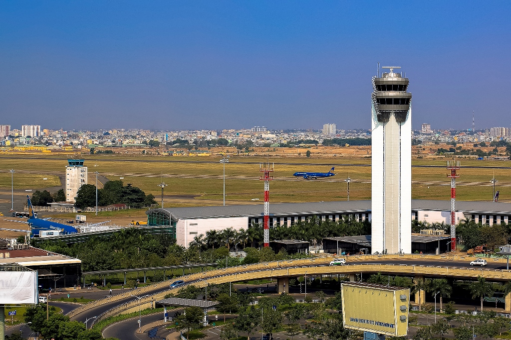 Kỷ niệm 30 năm ngày tiếp nhận quyền điều hành phần phía Nam Vùng Thông báo bay Hồ Chí Minh (08/12/1994-08/12/2024). 