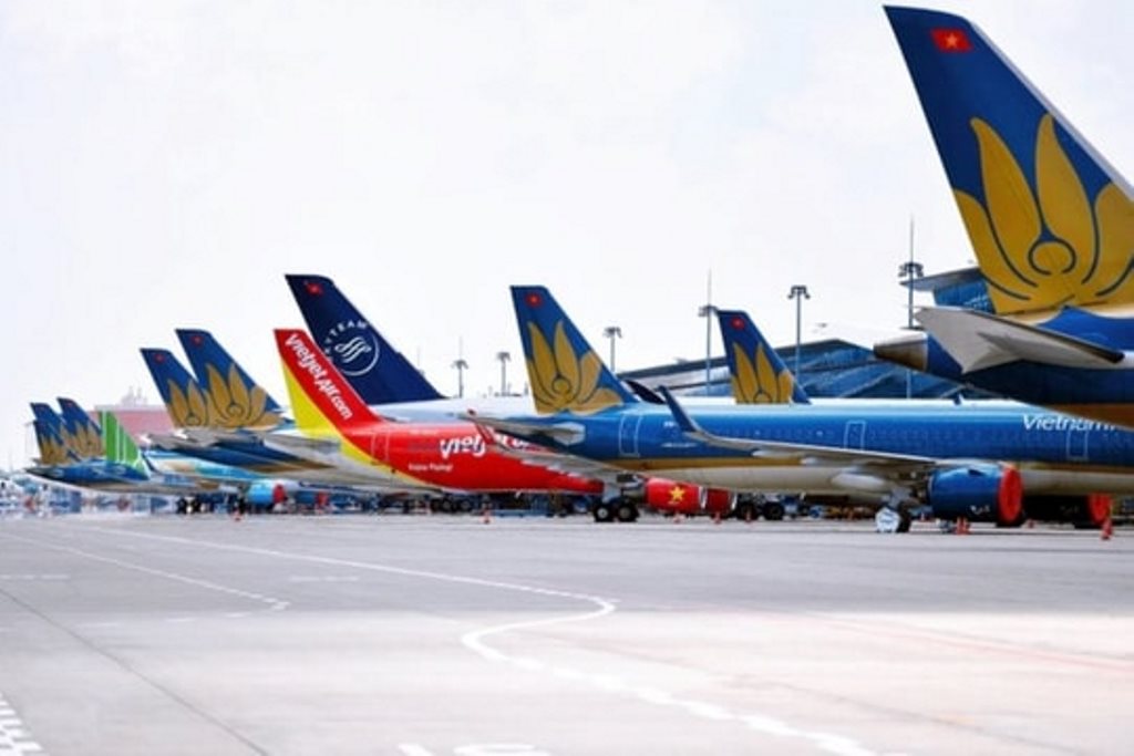 Hành khách đi máy bay dịp cao điểm Tết Nguyên đán Ất Tỵ tăng cao