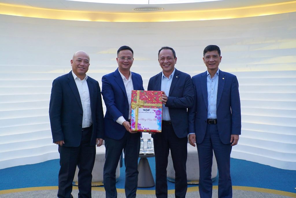 Lãnh đạo Cục HKVN thăm và chúc Tết Tổng công ty Hàng không Việt Nam và Đoàn bay 919