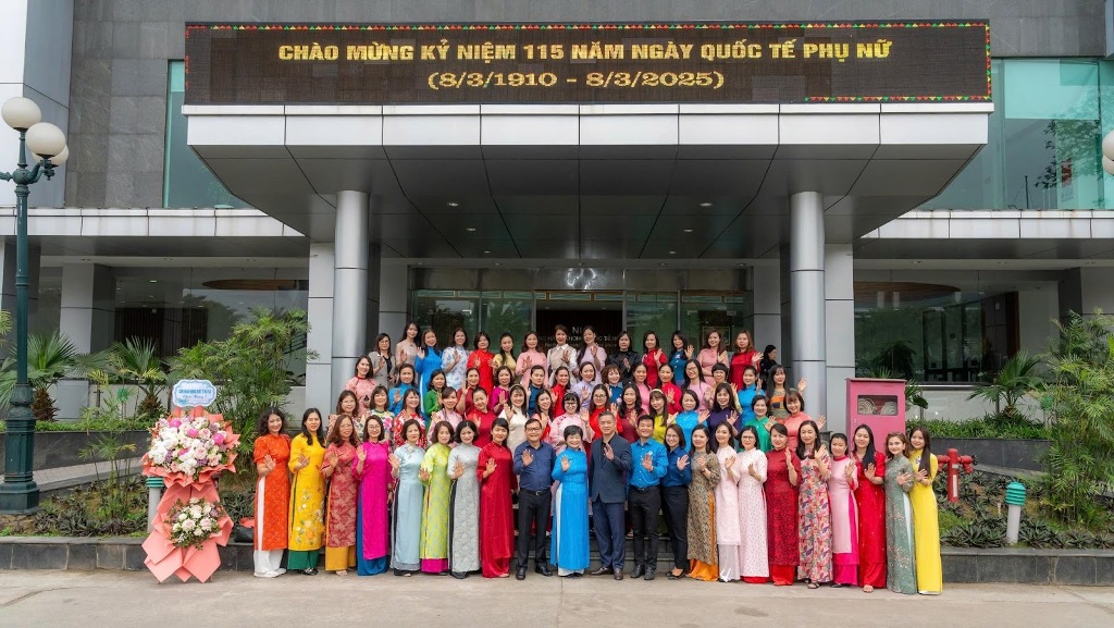 Sôi nổi các hoạt động chào mừng ngày Quốc tế phụ nữ 8/3 tại Cảng HKQT Nội Bài