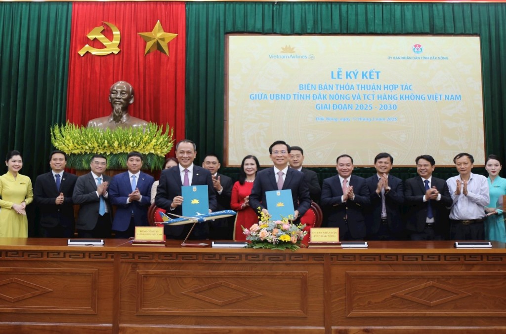 Vietnam Airlines và UBND tỉnh Đắk Nông ký kết thỏa thuận hợp tác toàn diện giai đoạn 2025 – 2030