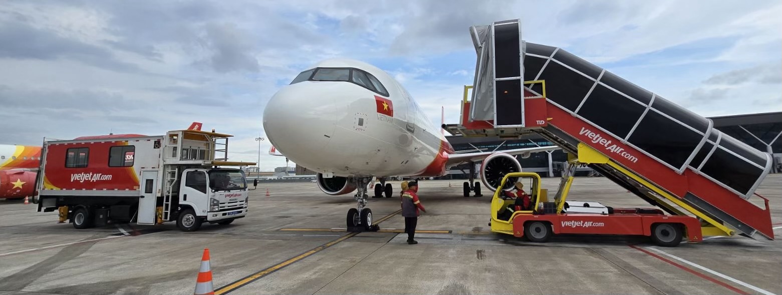 Tăng cường công tác đảm bảo an toàn khai thác đối với các phương tiện hoạt động tại Cảng hàng không quốc tế Tân Sơn Nhất