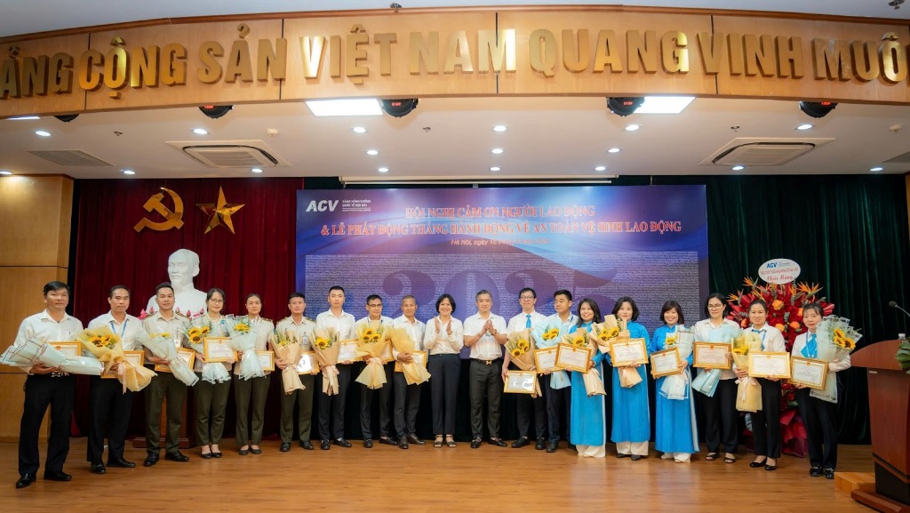 Hội nghị “Cảm ơn người lao động” của Cảng HKQT Nội Bài