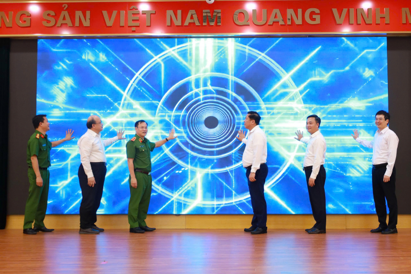 Lễ công bố Trang thông tin Bình dân học vụ số của Bộ Xây dựng 