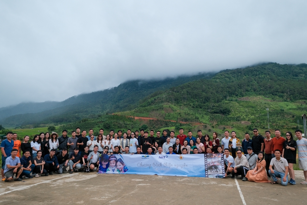 Chương trình thiện nguyện của Cảng vụ hàng không miền Trung tại huyện Đăk Glei, tỉnh Kon Tum