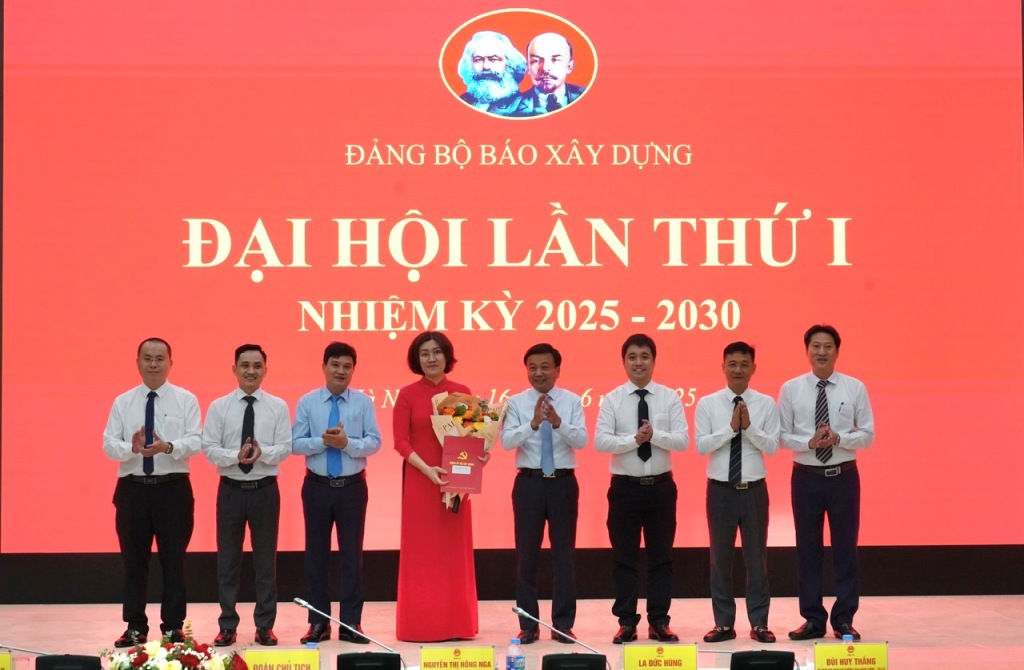 Thứ trưởng Nguyễn Danh Huy: Báo Xây dựng sau hợp nhất phải đoàn kết, vượt thách thức