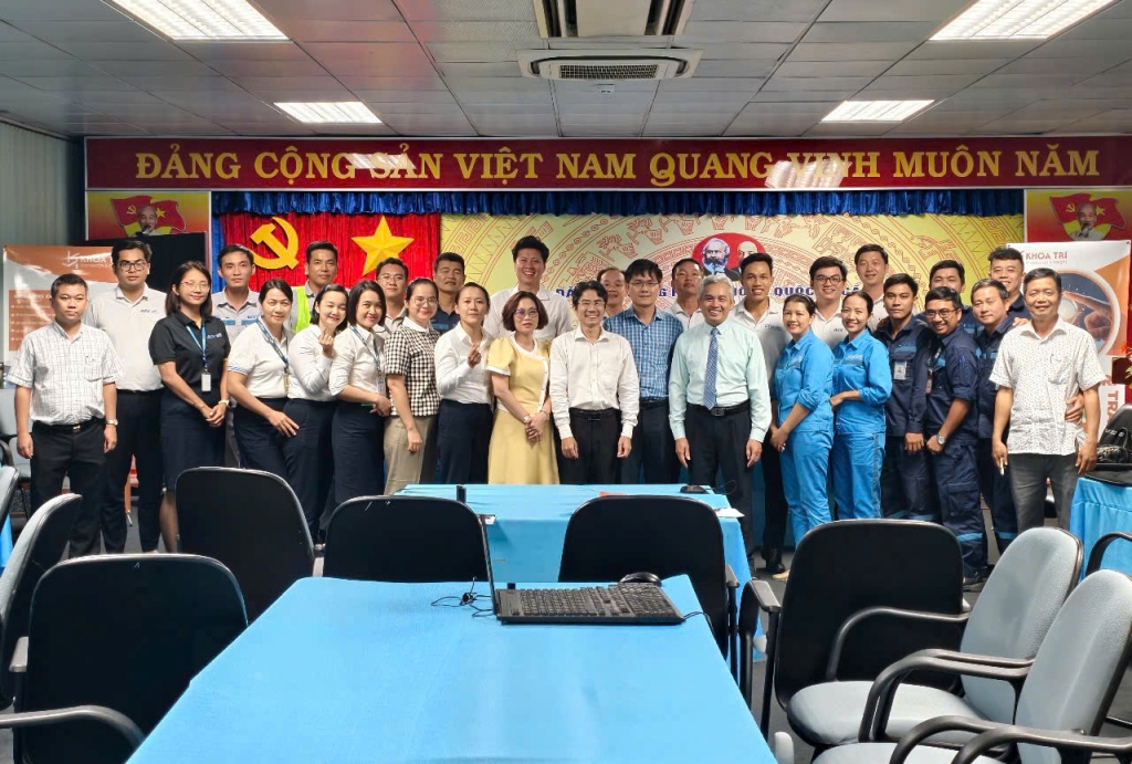 Cảng hàng không quốc tế Cần Thơ tổ chức tập huấn ứng dụng AI trong doanh nghiệp