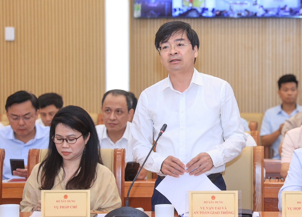 Vận tải tăng trưởng hai con số, tạo đòn bẩy phục hồi chuỗi cung ứng