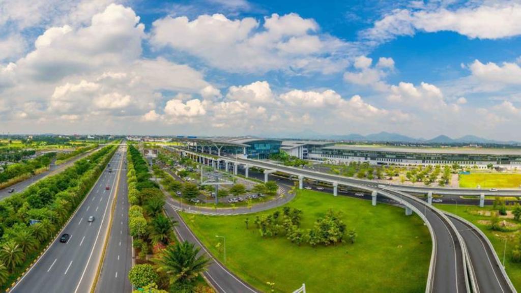Xác minh thông tin phản ánh từ báo chí về dịch vụ tại Cảng HKQT Nội Bài