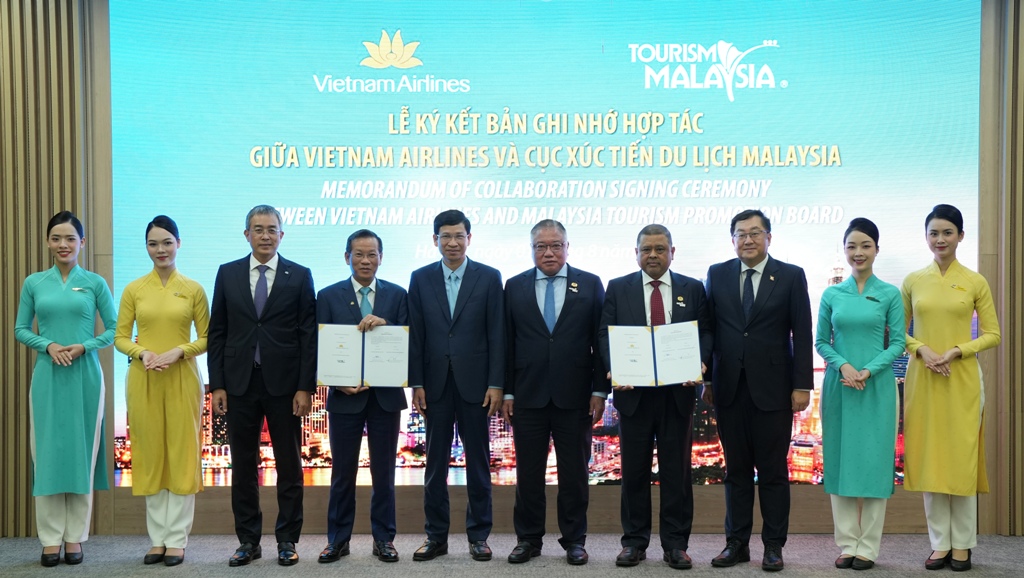 Vietnam Airlines hợp tác chiến lược với Du lịch Malaysia, tăng cường kết nối và quảng bá điểm đến