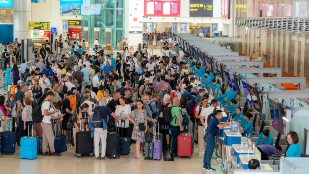 Giai đoạn nghỉ Lễ Quốc khánh năm 2025, hoạt động khai thác hàng không bảo đảm diễn ra liên tục, thông suốt