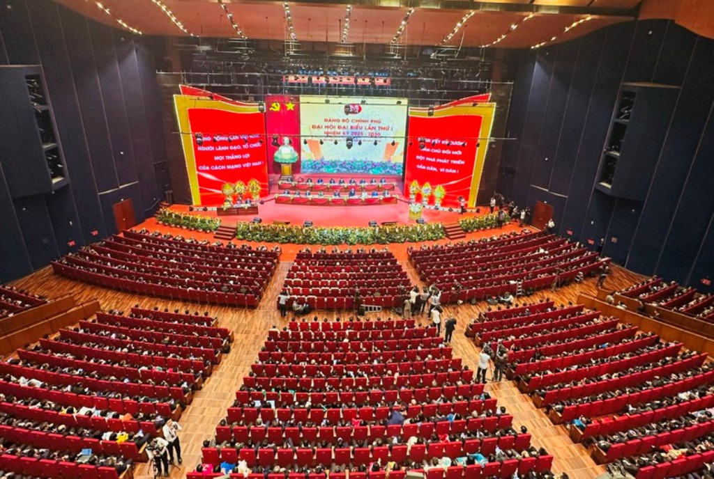 Khai mạc Đại hội đại biểu Đảng bộ Chính phủ lần thứ I