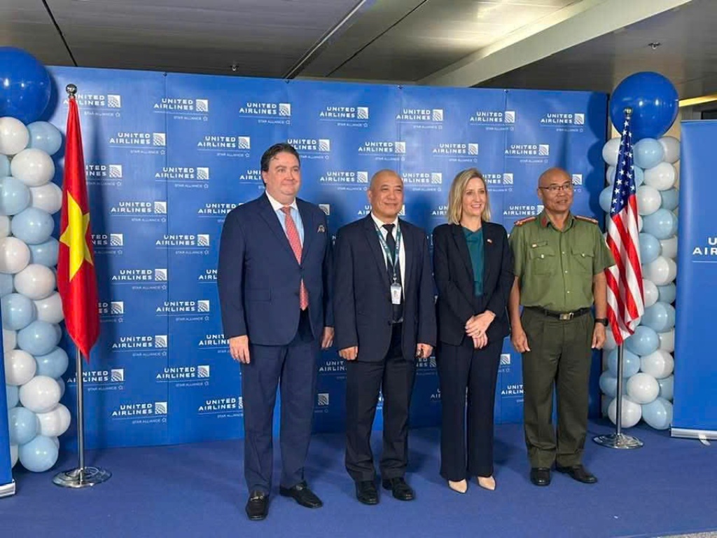 Hãng hàng không United Airlines nối lại đường bay TP. HCM – Hoa Kỳ