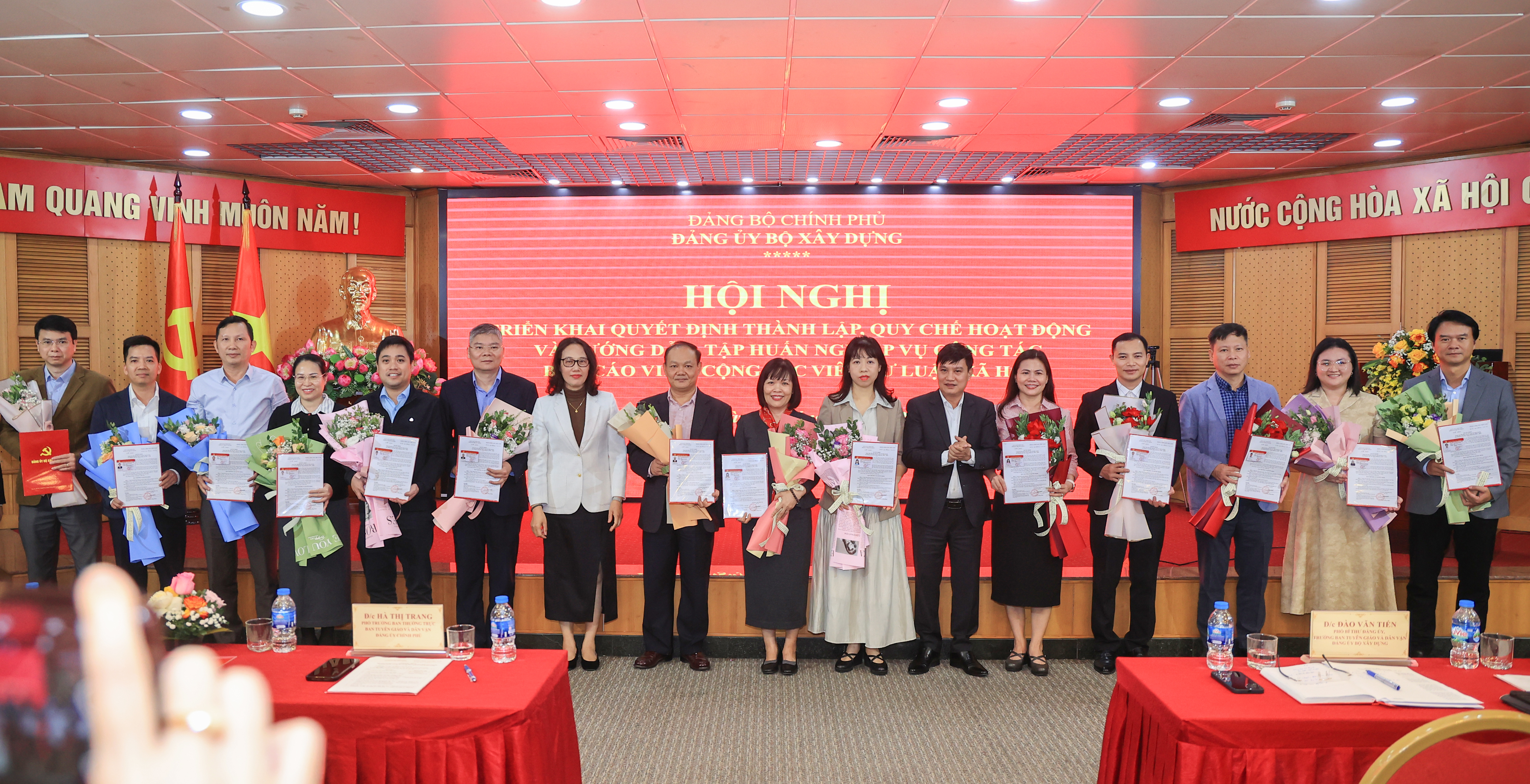 Đảng ủy Bộ Xây dựng tập huấn công tác báo cáo viên, cộng tác viên dư luận xã hội