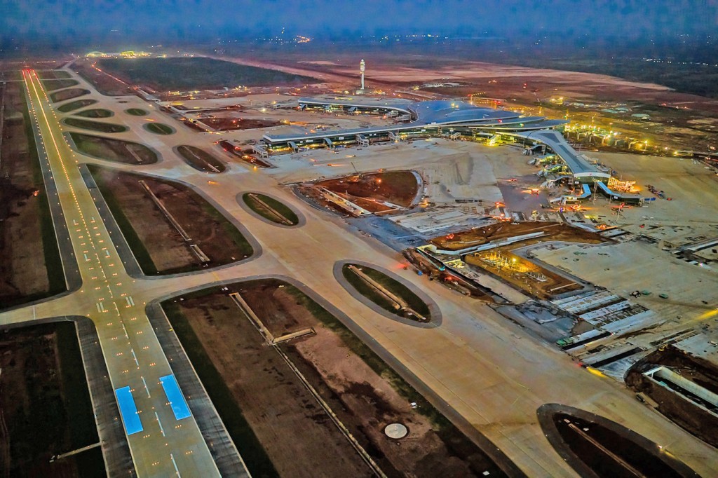 Xây dựng chính sách thu hút các hãng hàng không quốc tế đến khai thác Cảng hàng không quốc tế Long Thành