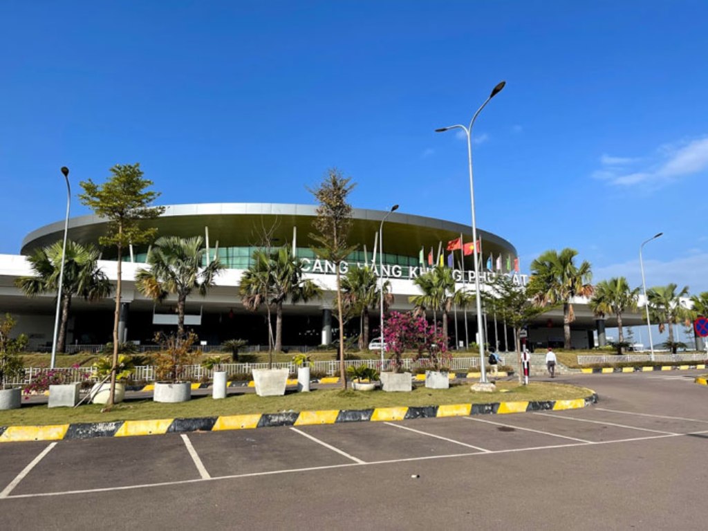 Phê duyệt nhiệm vụ điều chỉnh quy hoạch Cảng hàng không Phù Cát 