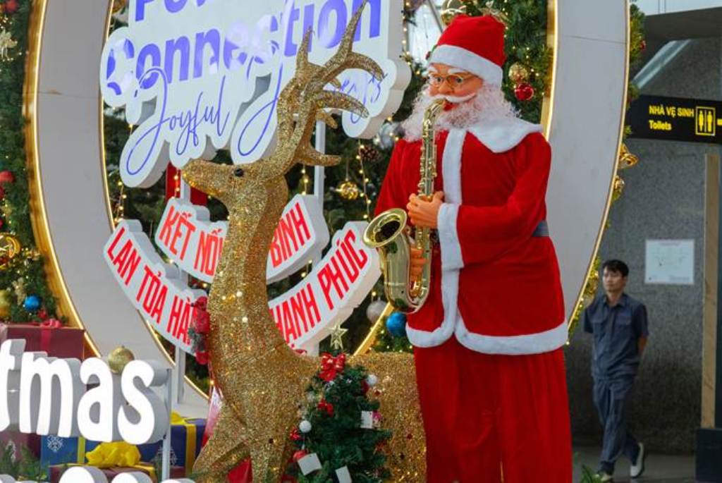 Lan tỏa không khí Giáng sinh, chào đón năm mới 2026