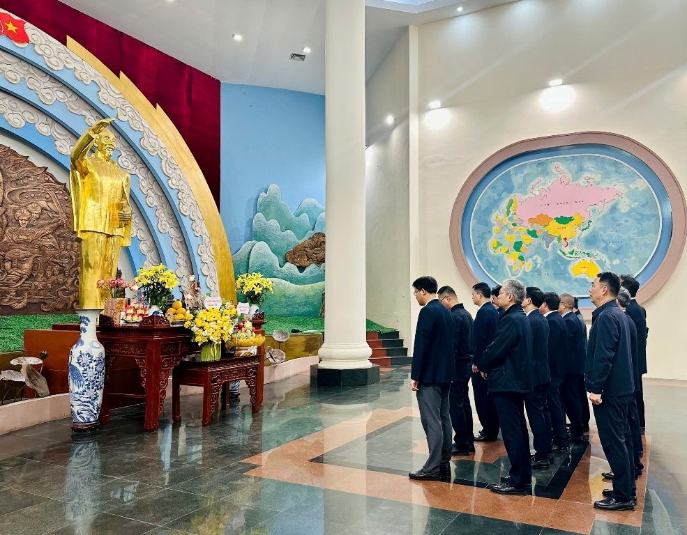 Lễ dâng hương Chủ tịch Hồ Chí Minh nhân Kỷ niệm 70 năm ngày thành lập Cục Hàng không dân dụng Việt Nam