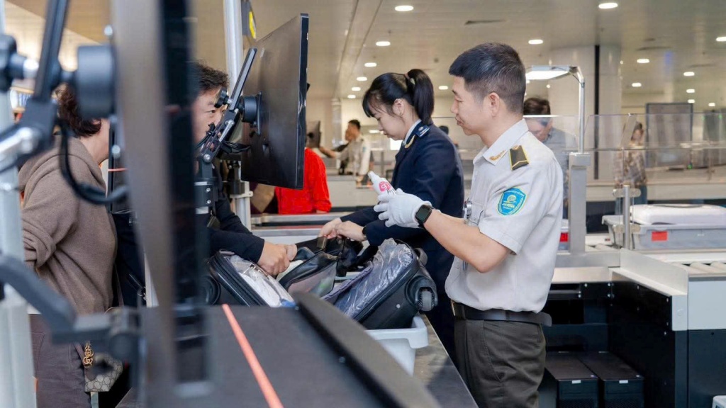 Hợp nhất Nghị định quy định xử phạt vi phạm hành chính trong lĩnh vực hàng không dân dụng