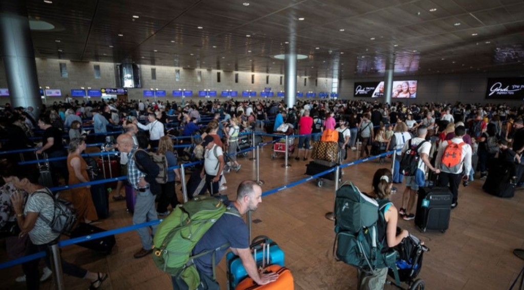 Xung đột tại Trung Đông: Các nước tiếp tục đẩy mạnh sơ tán công dân