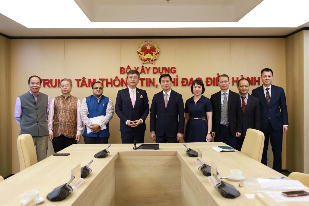 Lãnh đạo Bộ Xây dựng tiếp Đại sứ đặc mệnh toàn quyền Cộng hòa Ấn Độ tại Việt Nam
