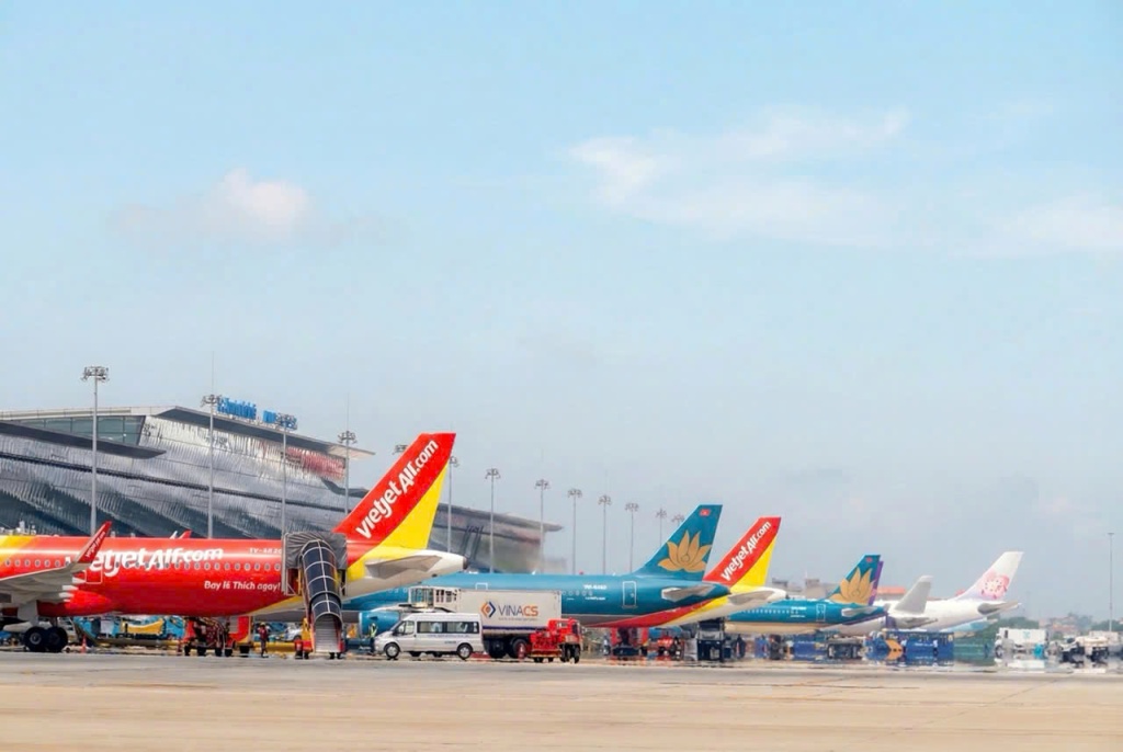 Cục trưởng Cục HKVN trao đổi với Cục trưởng Cục HKDD Trung Quốc (CAAC) về nguồn cung cấp nhiên liệu hàng không.