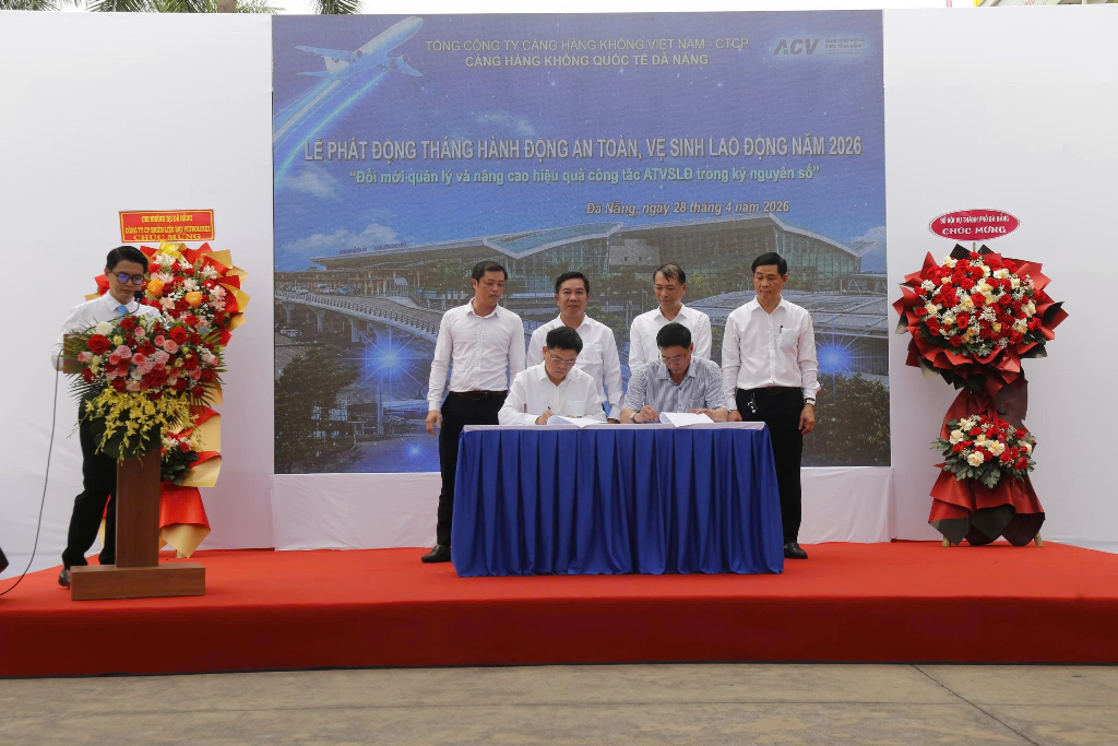 Cảng HKQT Đà Nẵng phát động Tháng hành động về ATVSLĐ năm 2026