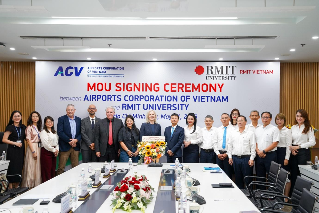 Nâng tầm nguồn nhân lực hàng không Việt Nam