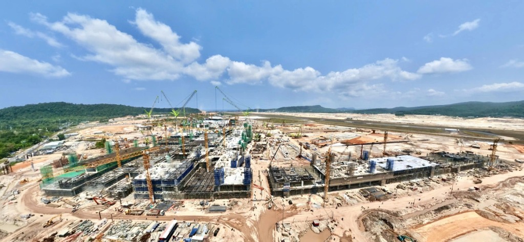 3.600 kỹ sư, công nhân đẩy nhanh tiến độ mở rộng Cảng hàng không quốc tế Phú Quốc