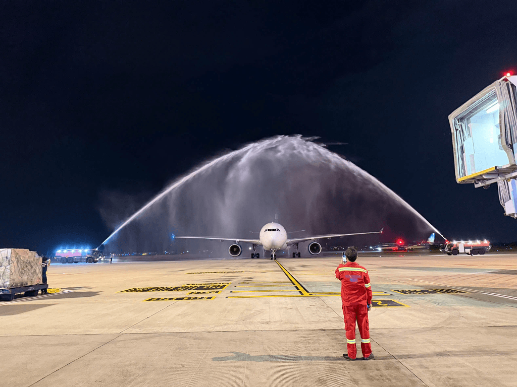 Cảng HKQT Nội Bài chào đón hãng hàng không Parata mở đường bay Incheon - Hà Nội