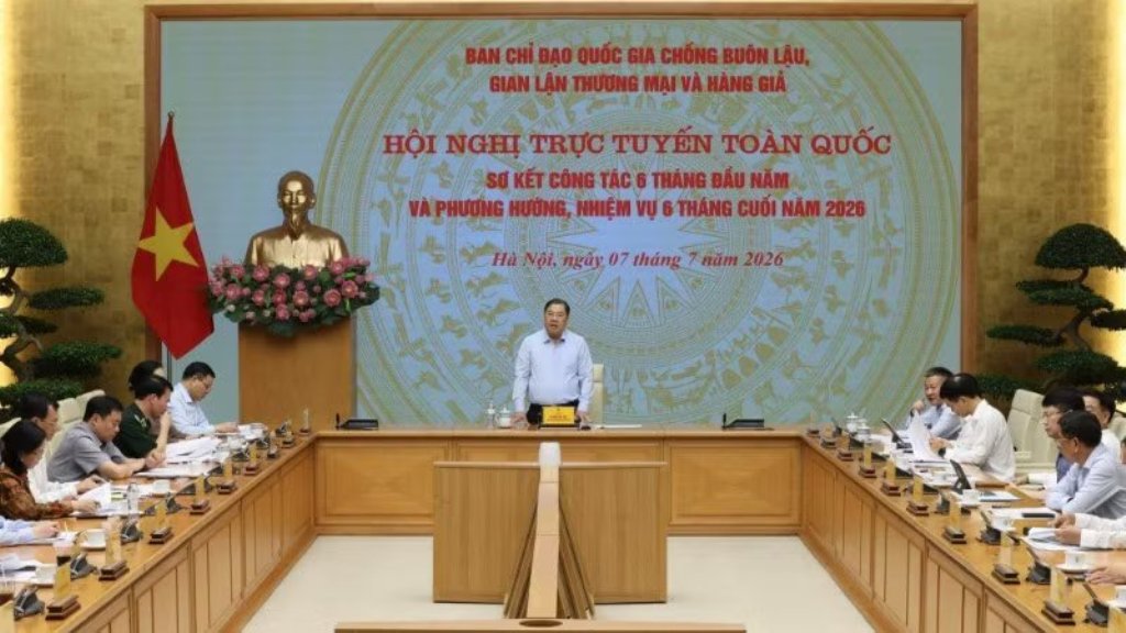 Xây dựng các chương trình, kế hoạch, giải pháp cụ thể trong công tác  chống buôn lậu, gian lận thương mại và hàng giả 
