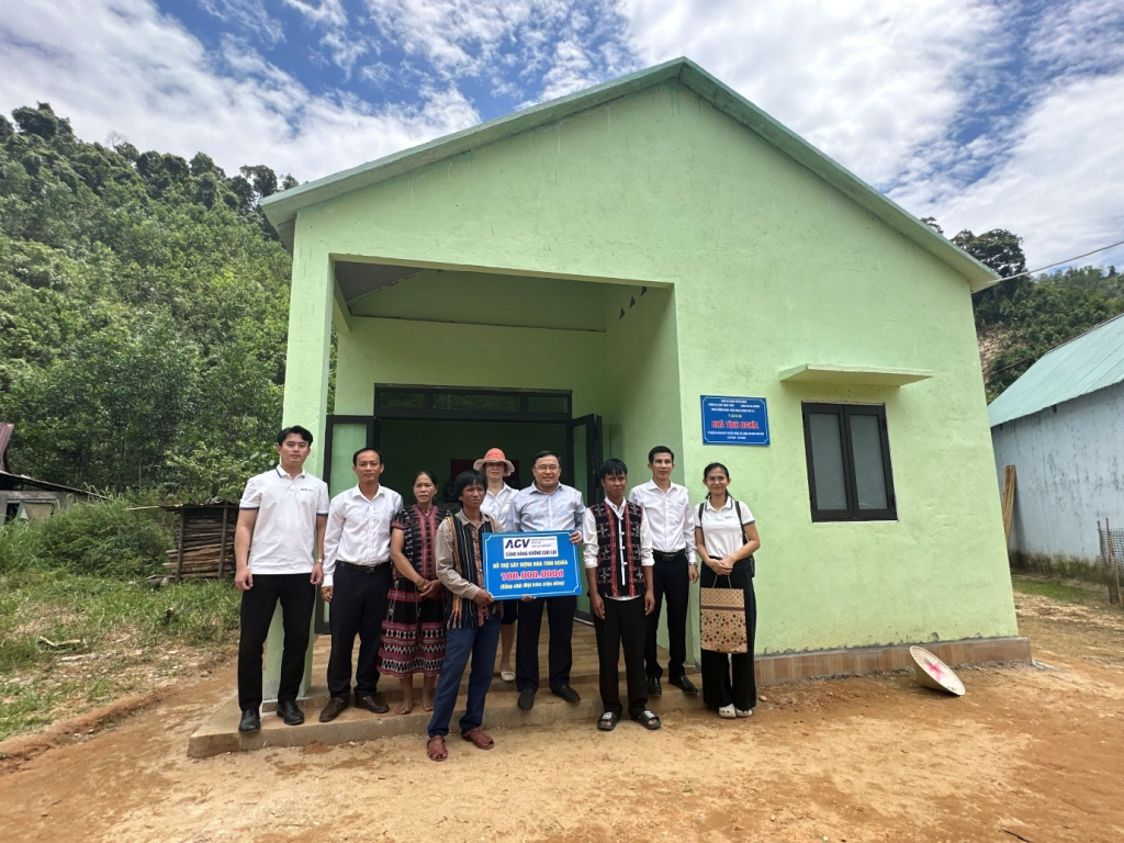 Cảng hàng không Chu Lai chung tay xây dựng nhà tình nghĩa 