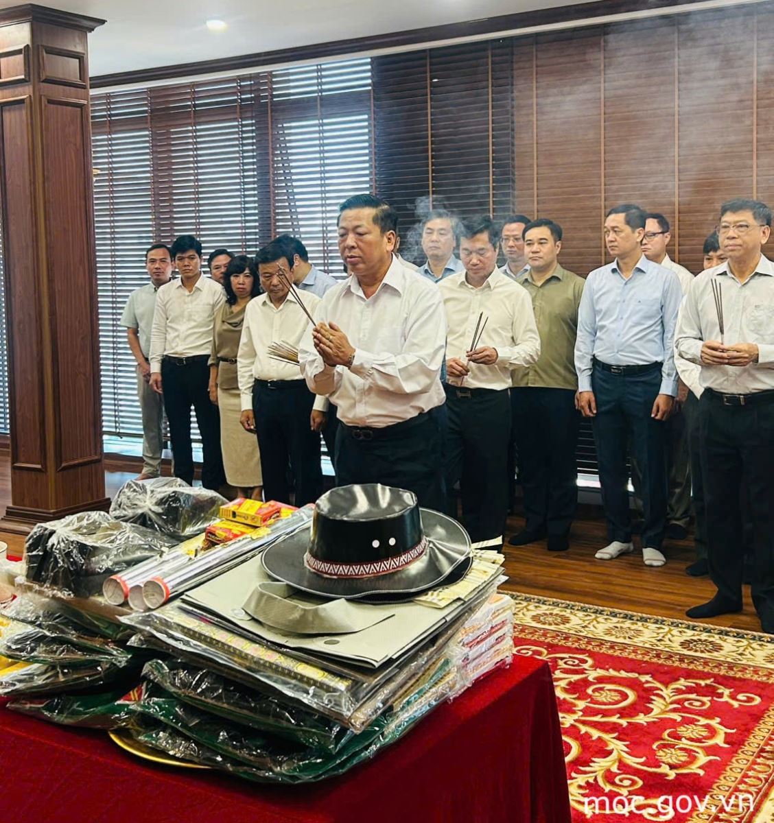 Lãnh đạo Bộ Xây dựng dâng hương nhân kỷ niệm 79 năm Ngày Thương binh - Liệt sĩ