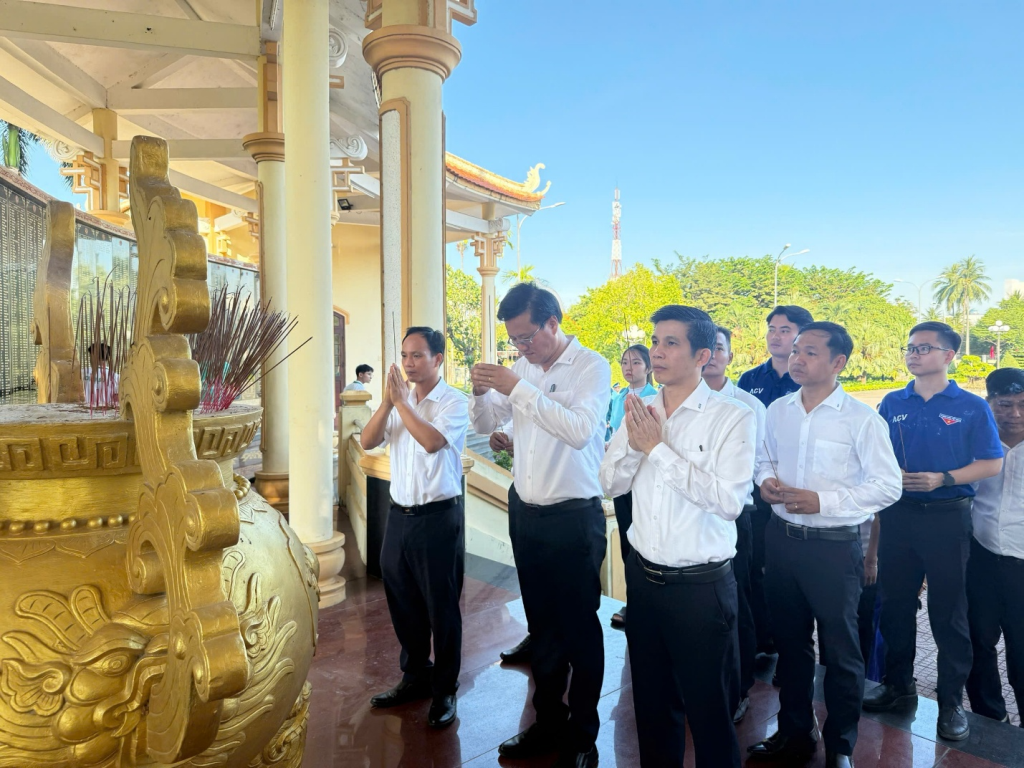 Cảng hàng không Chu Lai tiếp nối truyền thống “Uống nước nhớ nguồn
