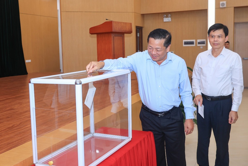 Bộ trưởng Trần Hồng Minh phát động phong trào "Đền ơn đáp nghĩa" trong toàn Ngành Xây dựng