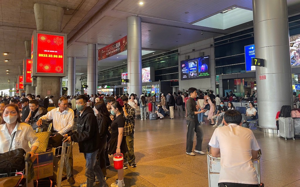 Vụ việc tàu bay không người lái (UAV) xuất hiện tại khu vực hoạt động bay của Cảng HKQT Tân Sơn Nhất