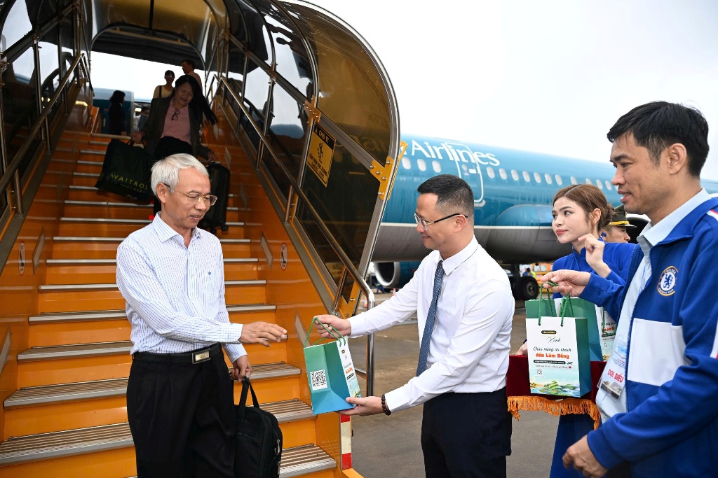 Cục trưởng Uông Việt Dũng tham dự Lễ khánh thành và công bố đưa Cảng HKQT Liên Khương khai thác trở lại