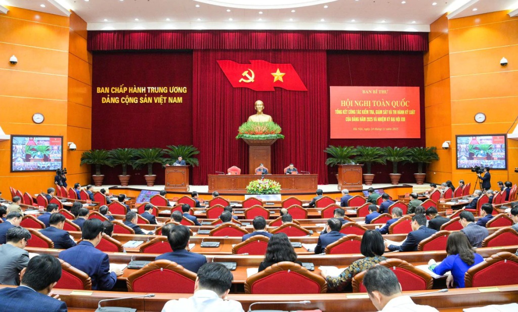 Không né tránh sai phạm - bản lĩnh của một Đảng cầm quyền