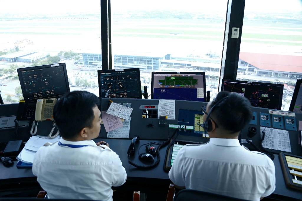Quản lý bay xanh – An toàn hơn mỗi ca trực, sạch hơn mỗi nơi làm việc, tiết kiệm hơn mỗi ngày