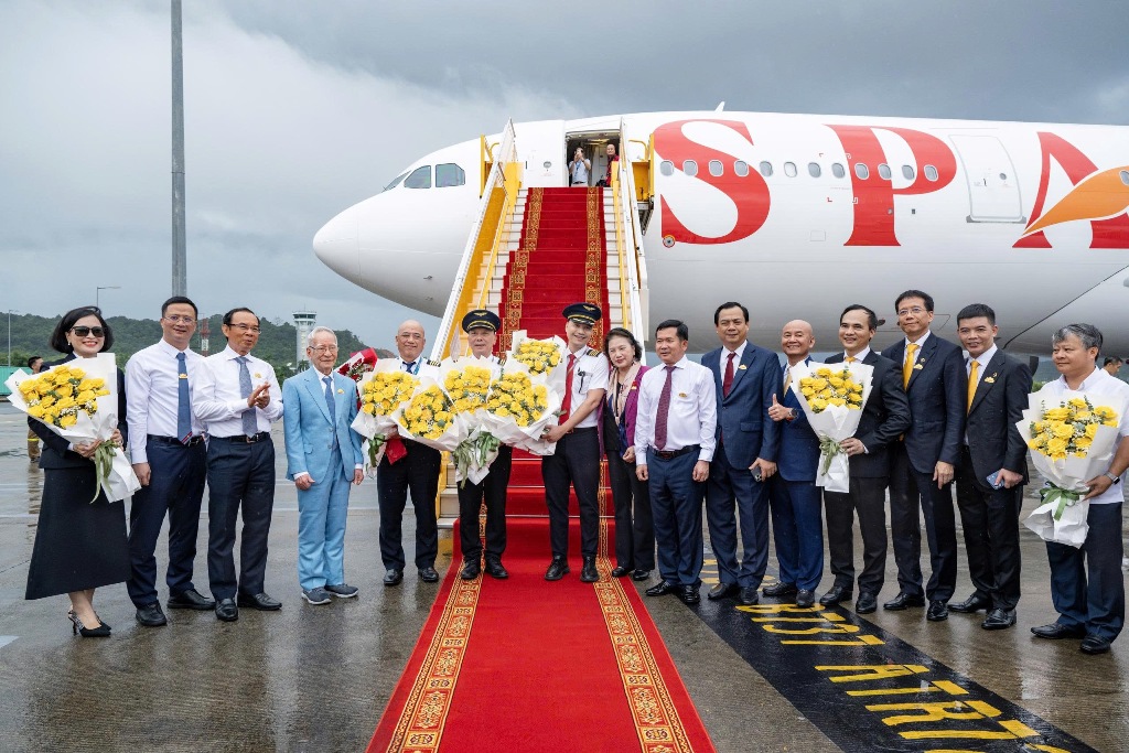 Sun PhuQuoc Airways đón tàu thân rộng Airbus A330 đầu tiên 