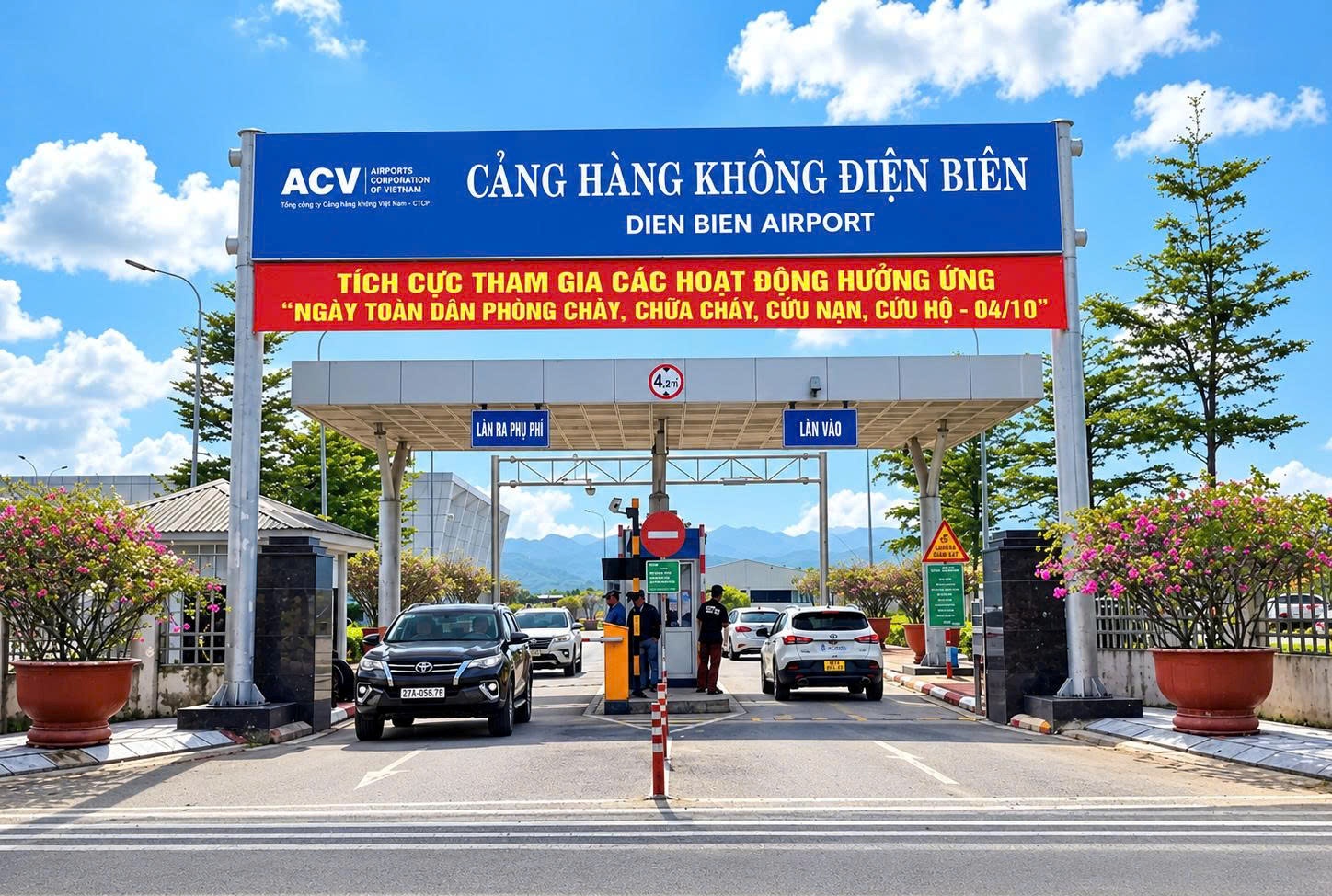 Cảng hàng không Điện Biên chính thức triển khai hệ thống thu phí không dừng (ETC)