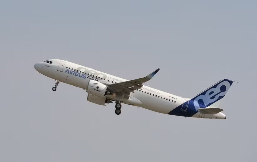 Airbus đối mặt thách thức chưa từng có trước lượng đơn hàng kỷ lục 9.300 chiếc Trong khi nhu cầu máy bay thương mại tiếp tục tăng mạnh, Airbus phải đẩy nhanh sản xuất, khắc phục những khó khăn trong chuỗi cung ứng và bảo đảm chất lượng để đáp ứng cam